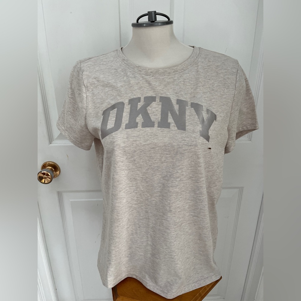 NWT DKNY Beige Women's short sleeve T-shirt size large
